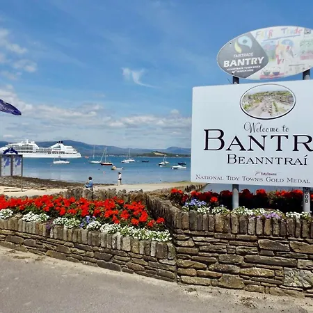 6 New Street 1 Apartment *