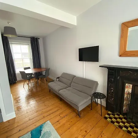 公寓 6 New Street Selfcatering 1 *